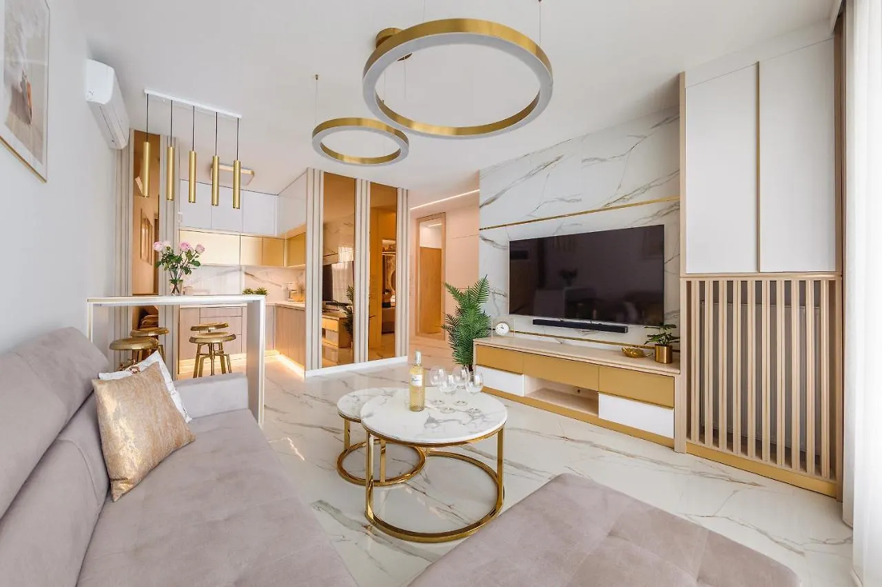 Diamond Club - Sea View Apartment Gdansk